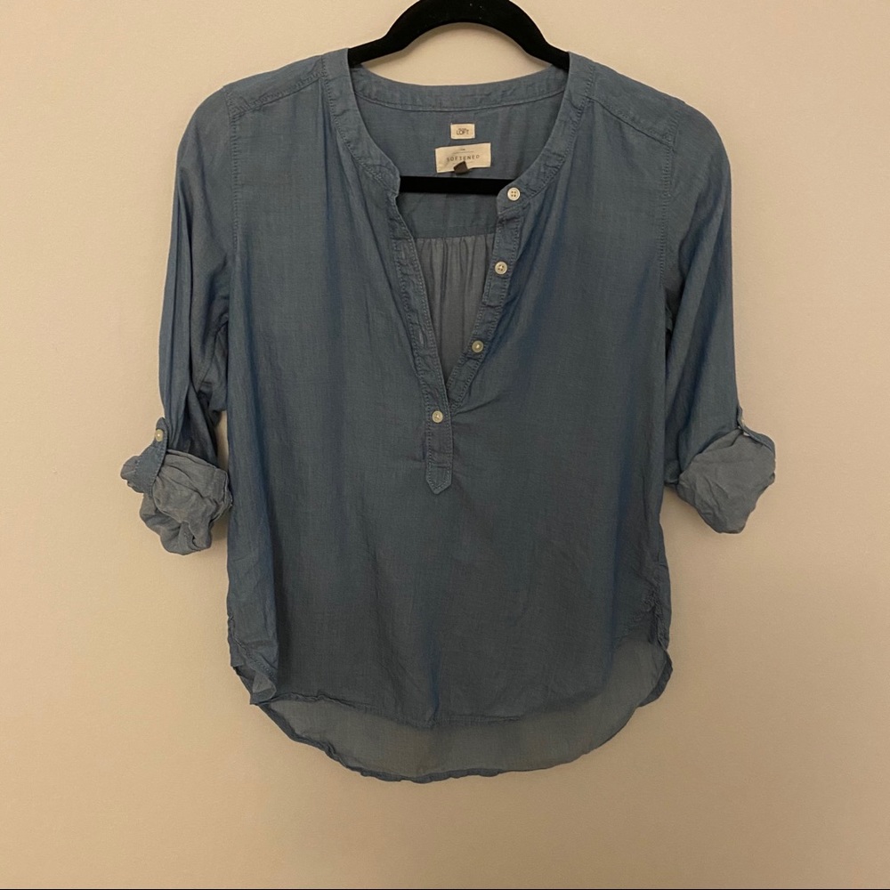 LOFT Chambray 1/2 button down adjustablesleeve top